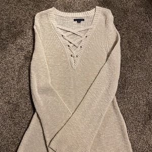 American Eagle sweater
